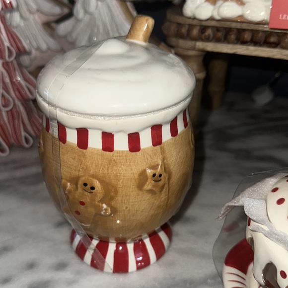 Gingerbread mug sugar and creamer set - Picture 4 of 5